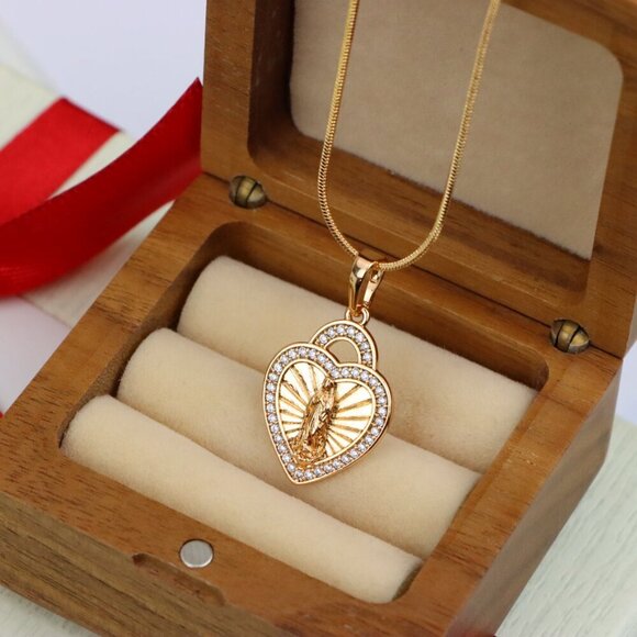 "Religious Rose Gold Heart Pendant with Virgin Mary and Crystals, XPPT1273 - Picture 10 of 13